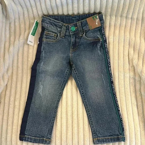NWT - United Colors of Benetton - infant/baby denim jeans. Size 12 months - Picture 1 of 6